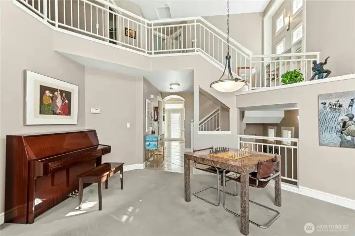 2 story living room gives spacious feel