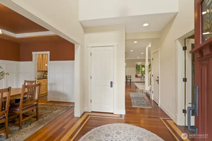 Back to that grand entry!