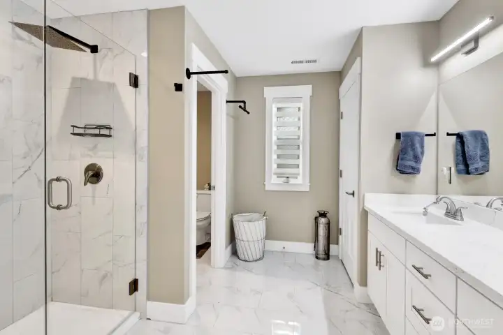 custom walk in tiled shower