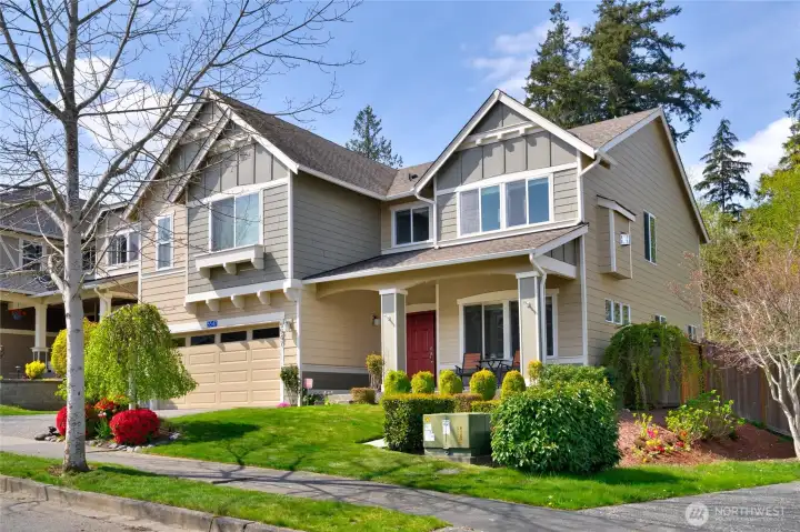 Front of house with beatiful columns