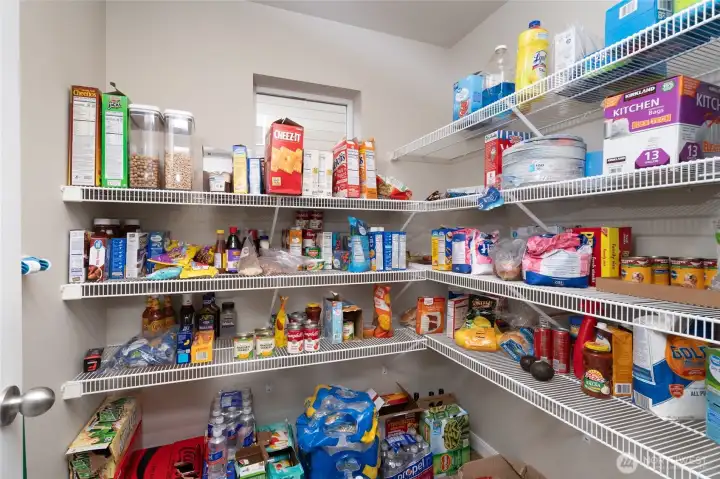 Walk in pantry