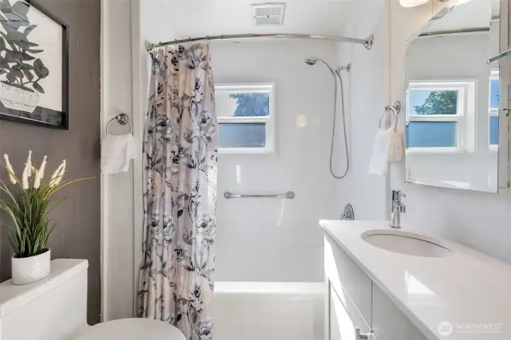 Full bath on the main level has been updated