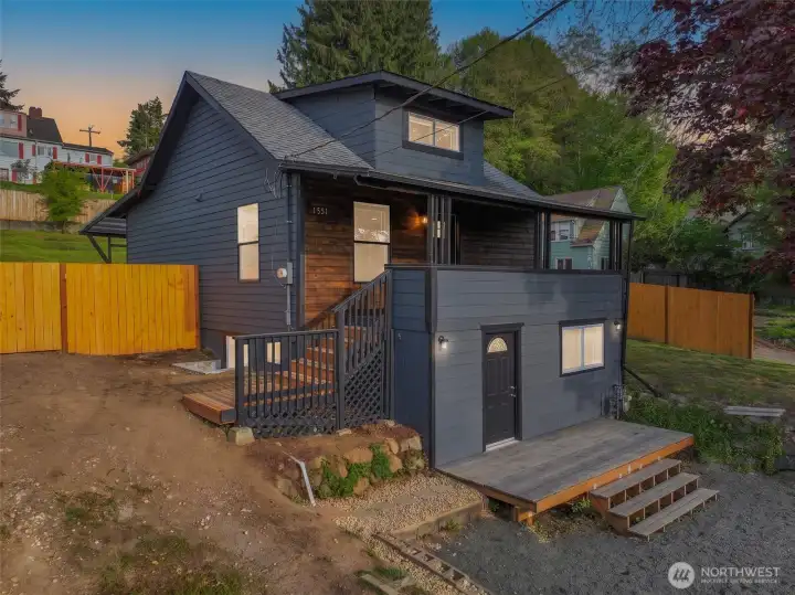 This West Bremerton home checks all the boxes. Fully remodeled with a brand new kitchen, quartz counters, stainless appliances, fresh paint inside and out, and updated lighting throughout.    4 bedrooms, 1.75 baths, and a layout that just feels right.    Outside, you’ve got off-street parking and space to garden or make it your own. And the location? Minutes to the naval base, shops, coffee spots, and easy freeway access.    This is the kind of home that makes everyday living simple.