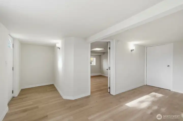 Ground floor bonus room and bedroom with lots of storage space!