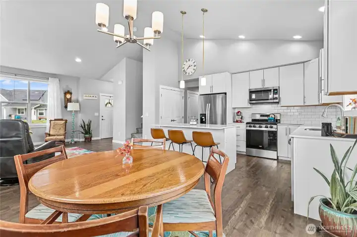 Great flow for entertaining.