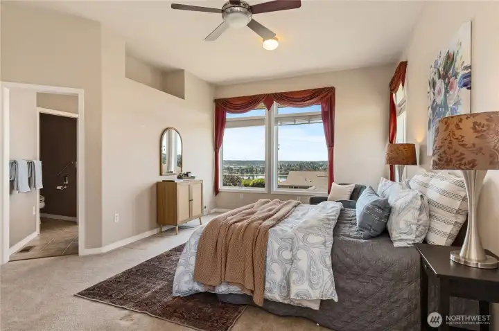 Primary suite