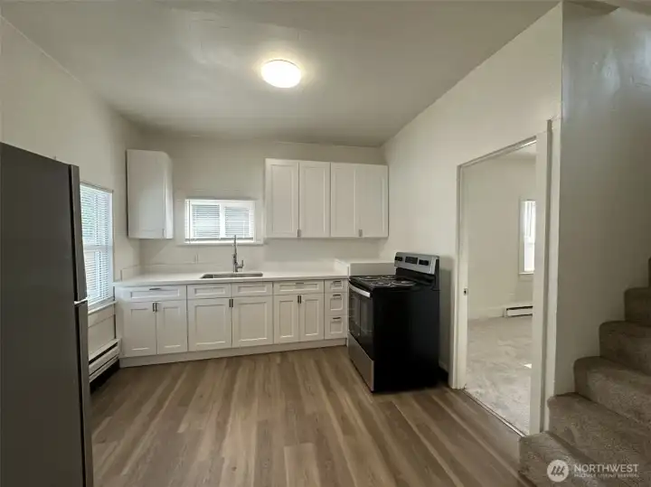 Unit 5 labeled 2520 Fulton