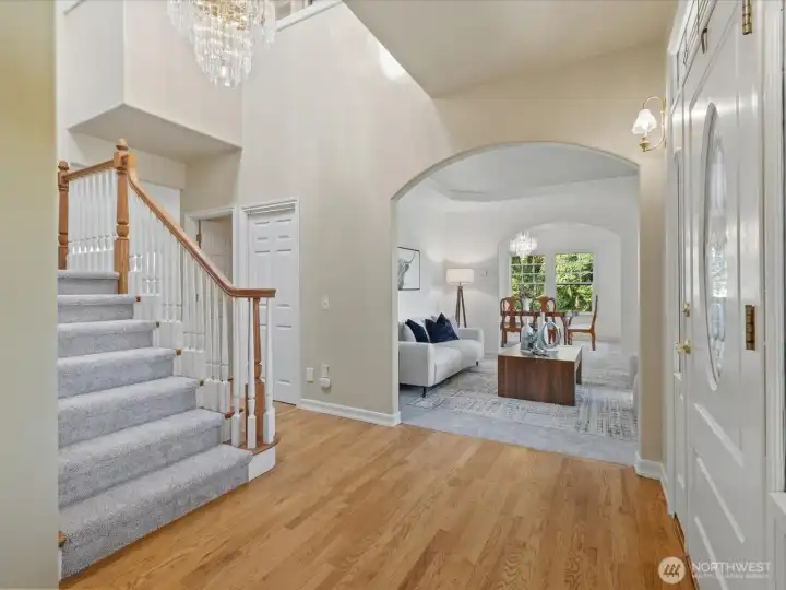 Grand foyer entrance and arched entryway
