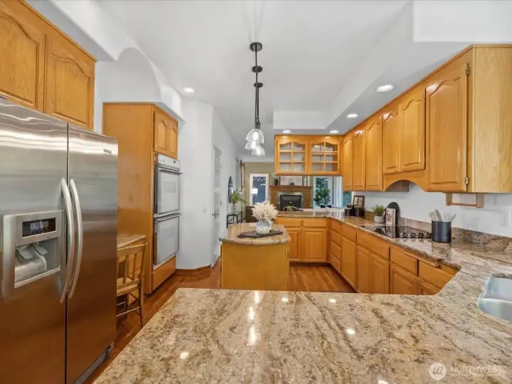 Large kitchen with all SS applainces