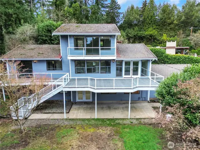 2-Car garage is "hidden" in this photo, to the right. Check out the space and all the windows on the south side of this home. Views of Mt Rainier, Cascades and the valley are a huge added bonus.