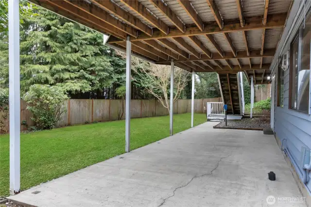 Ground-floor "rental" dwelling private entrance.