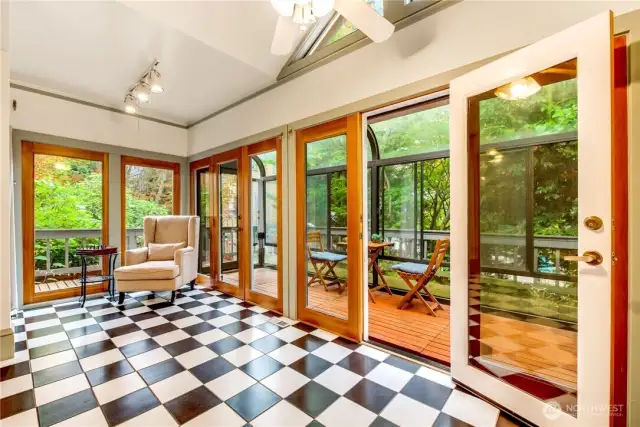Sun room off of the kitchen