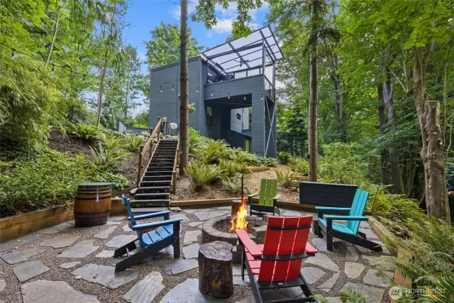 Entertainment options abound with outdoor & indoor spaces designed for hosting