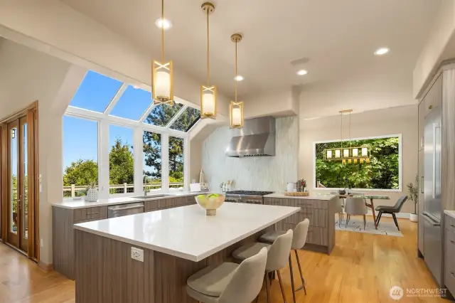 Large central island makes for easy gathering of the family, or a larger crowd when entertaining.