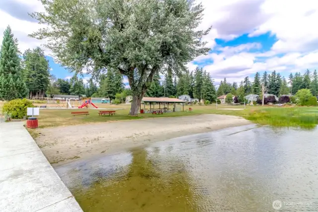 After an afternoon swim or day on the lake enjoy a picnic in the shade