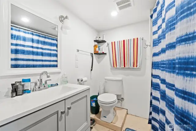 Basement full bathroom