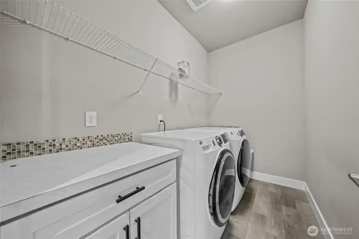 Laundry room 2nd floor