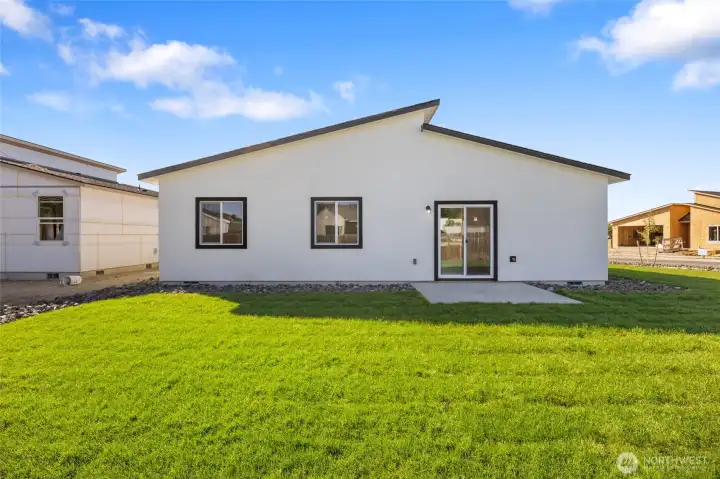Photos are from previously built home. Finishes similar to, upgrades shown may not be available in this model. Upgrades/finishes my vary.