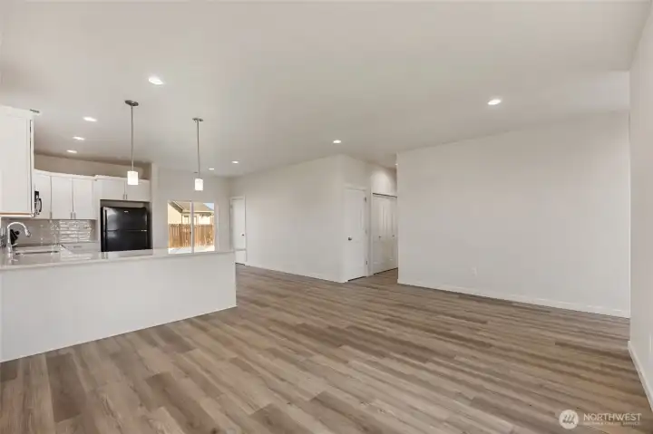 Photos are from previously built home. Finishes similar to, upgrades shown may not be available in this model. Upgrades/finishes my vary.