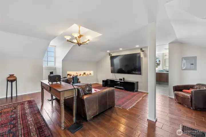 Third Floor Great Room Third Floor Great Room