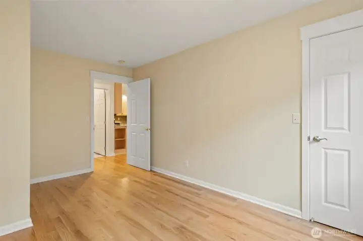 Guest Bedroom #1