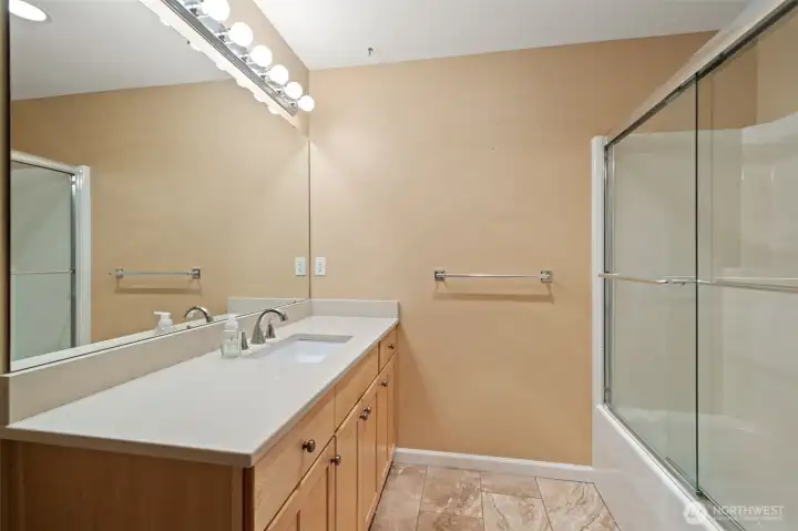 Full Guest Bathroom