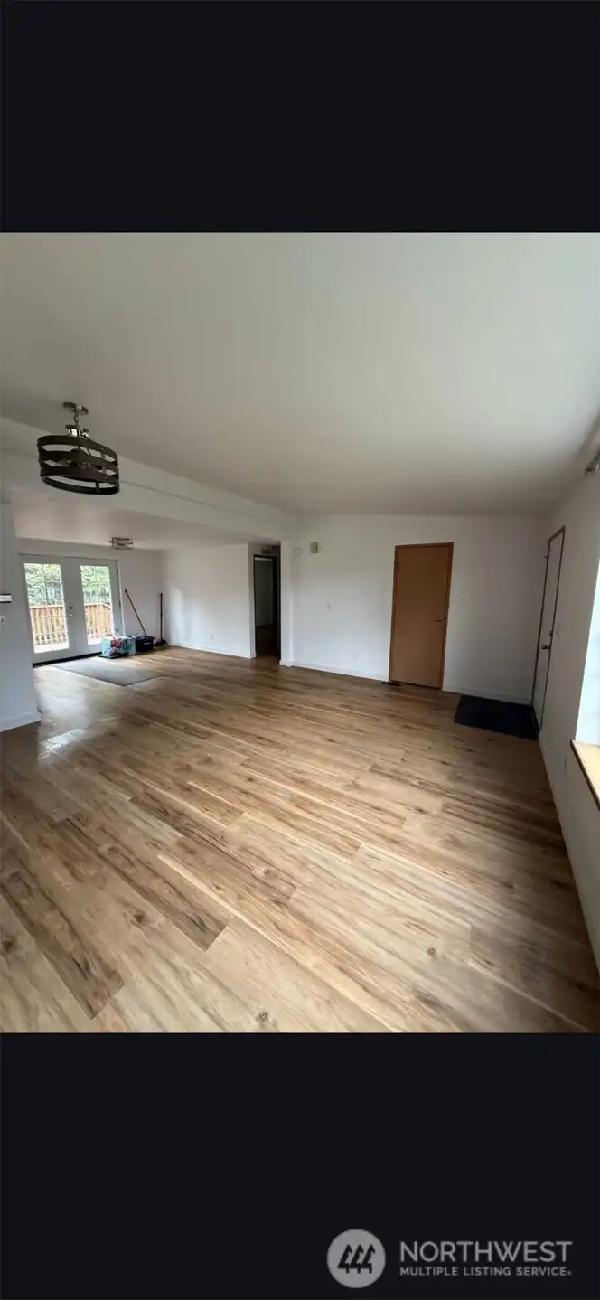 living room looking into dining area