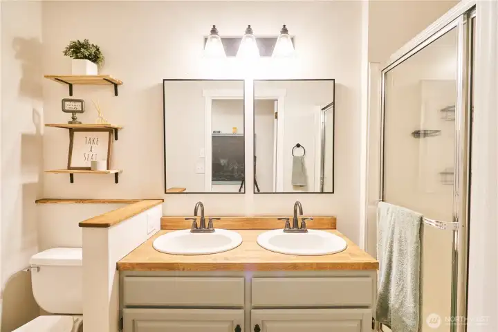Upstairs bathroom with double sinks. Upstairs bathroom with double sinks.