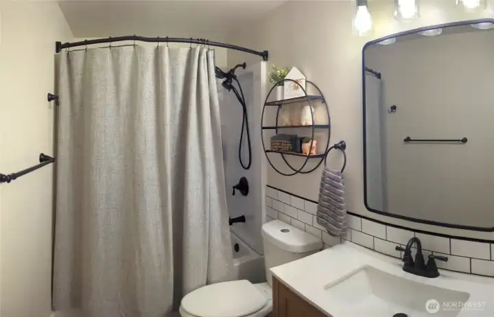 Nicely updated bathroom