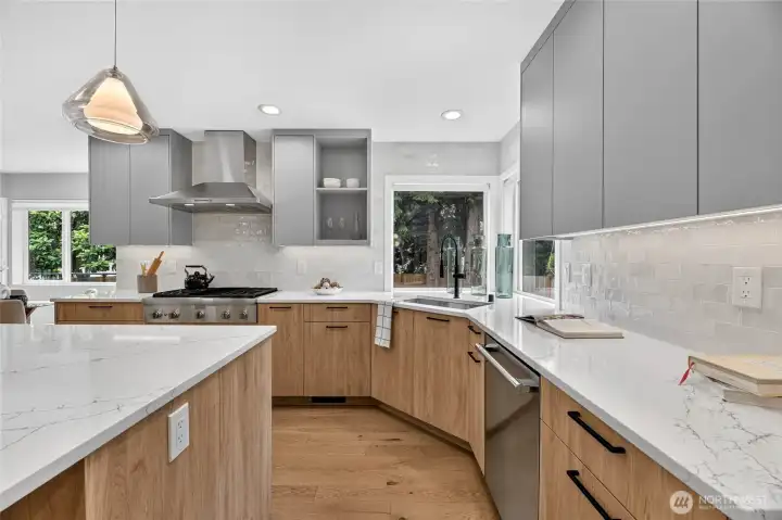 Ample cabinet storage. Ample cabinet storage.