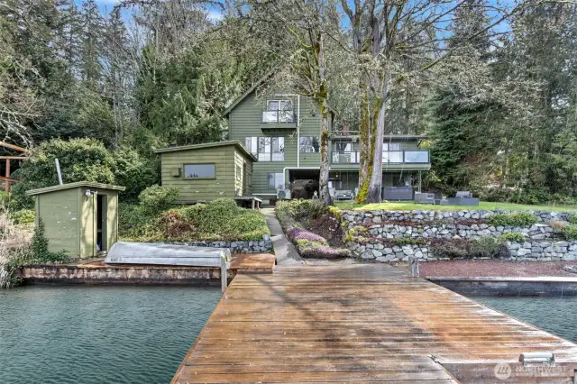 Nice dock. Great home!