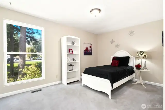 2nd bedroom