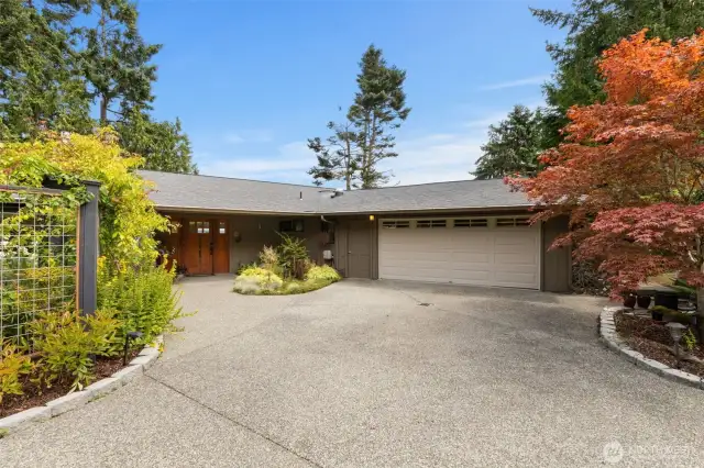 Entry & Garage