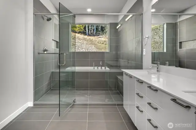 photo shown in homesite #6