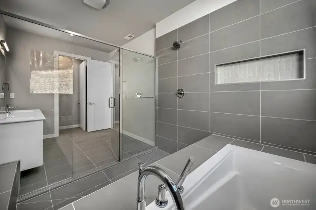 photo shown in homesite #6
