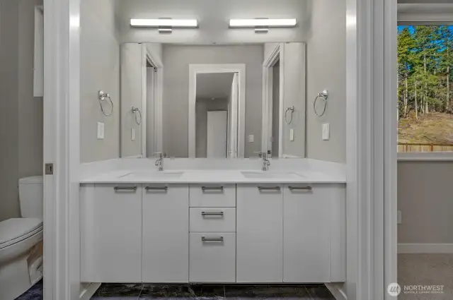 photo shown in homesite #6