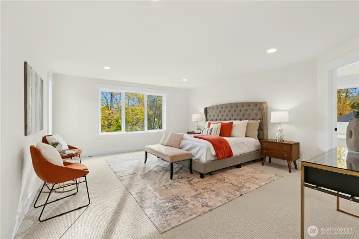 Massive primary bedroom, space to put multiple dressers or seating area