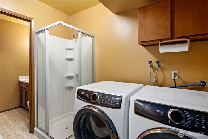 Shower added to provide a 3/4 bath on lower level. Sink and commode are through the door.  Perfect for guests staying in 4th bedroom.