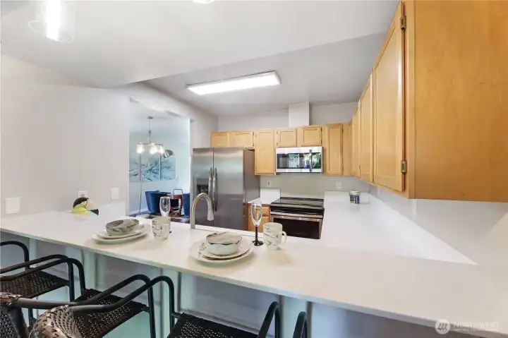 Kitchen Quartz countertops and stainless steel appliances appliances