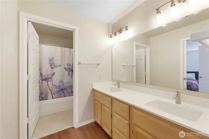 Primary bath