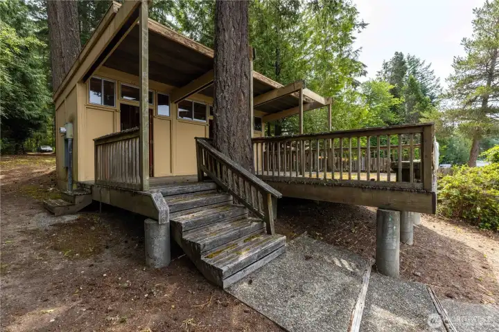 Concrete steps to bulkhead