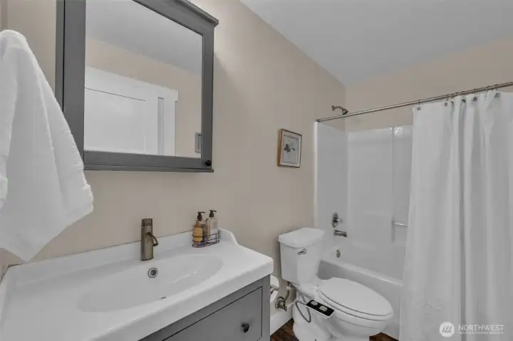 Main Floor Bath Main Floor Bath
