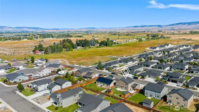 What a great back yard area - perfect for activities year round!