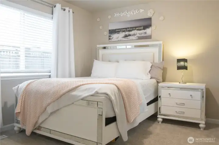 2nd level bedroom (2)