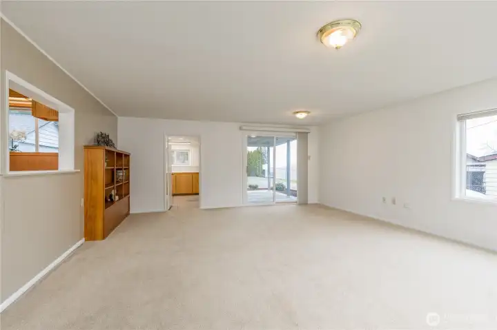 Direct access to laundry room and the covered back patio