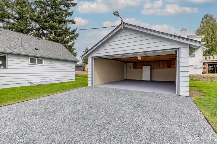 Detached 2-car garage. Fresh gravel in the driveway!