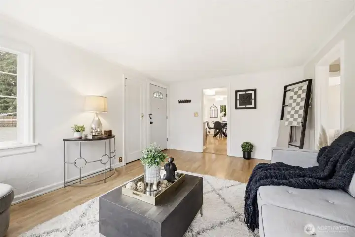Looking towards front door and in to the kitchen