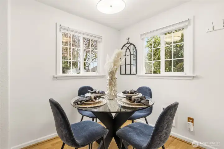 Dining room has plenty of space for many guests