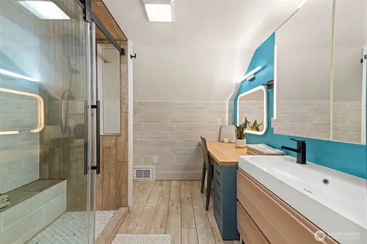 Upstairs primary bathroom.