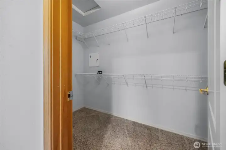 Walk in closet